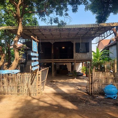 Discover Kratie Homesetay Exteriör bild