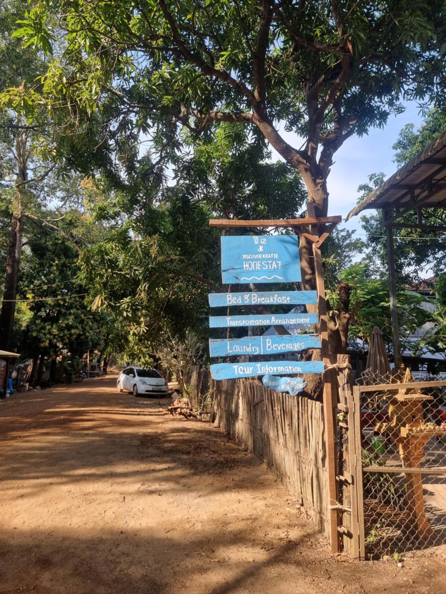 Discover Kratie Homesetay Exteriör bild